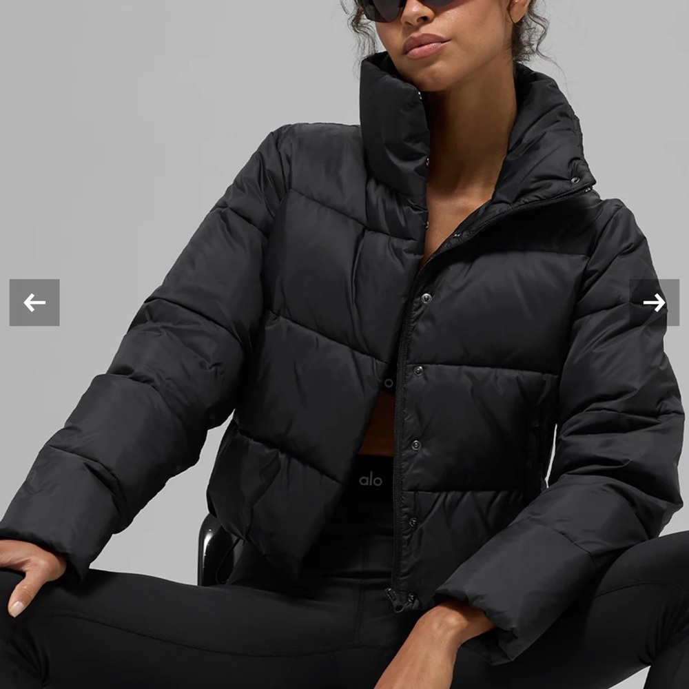 ALO Yoga Black Quilted High-Collar Puffer Jacket - Picture 4 of 6